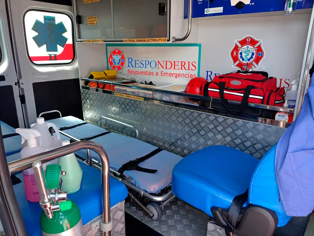 interior ambulancia